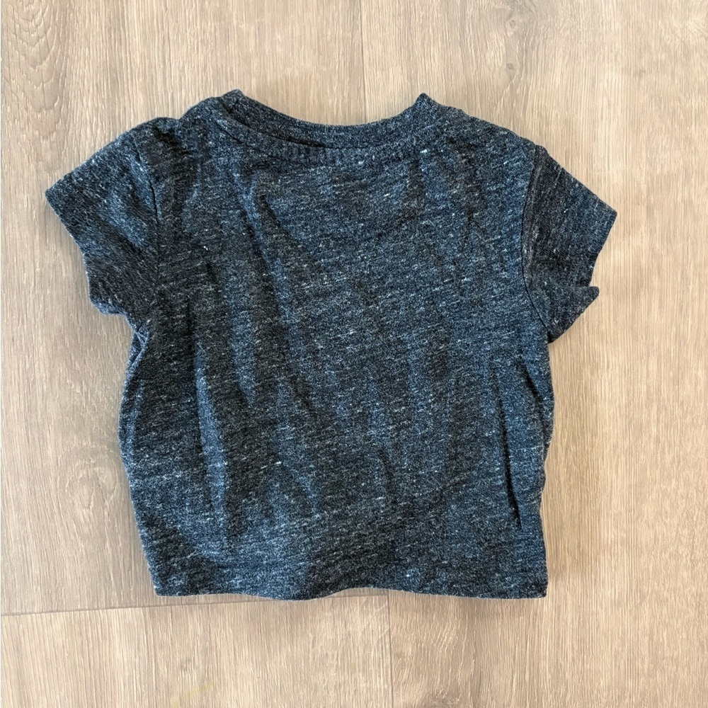 Toddler Colorful Twist Front T-Shirt- size 2T - Picture 2 of 3